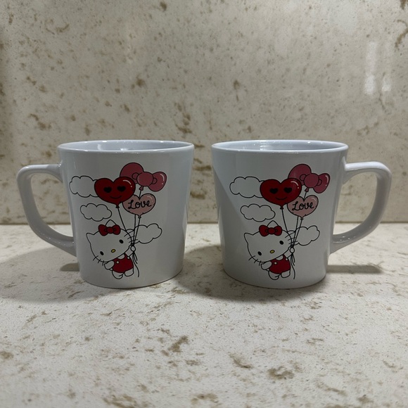 Hello Kitty x Sanrio Valentine’s Love Balloon Mug Set *BNWT* - Picture 1 of 4